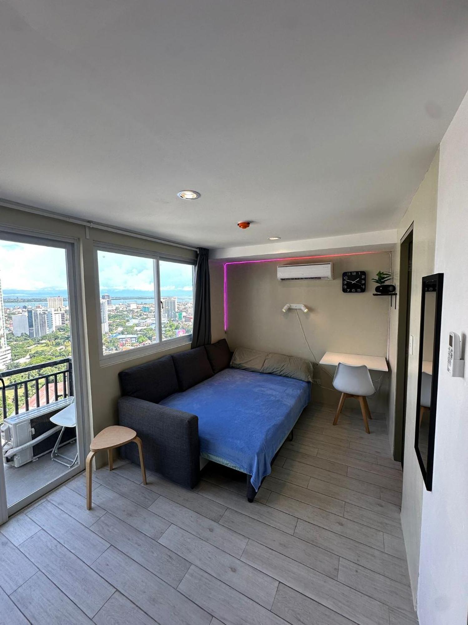 Modern & Comfy Studio - Steps From Ayala Mall, Cebu City Dış mekan fotoğraf