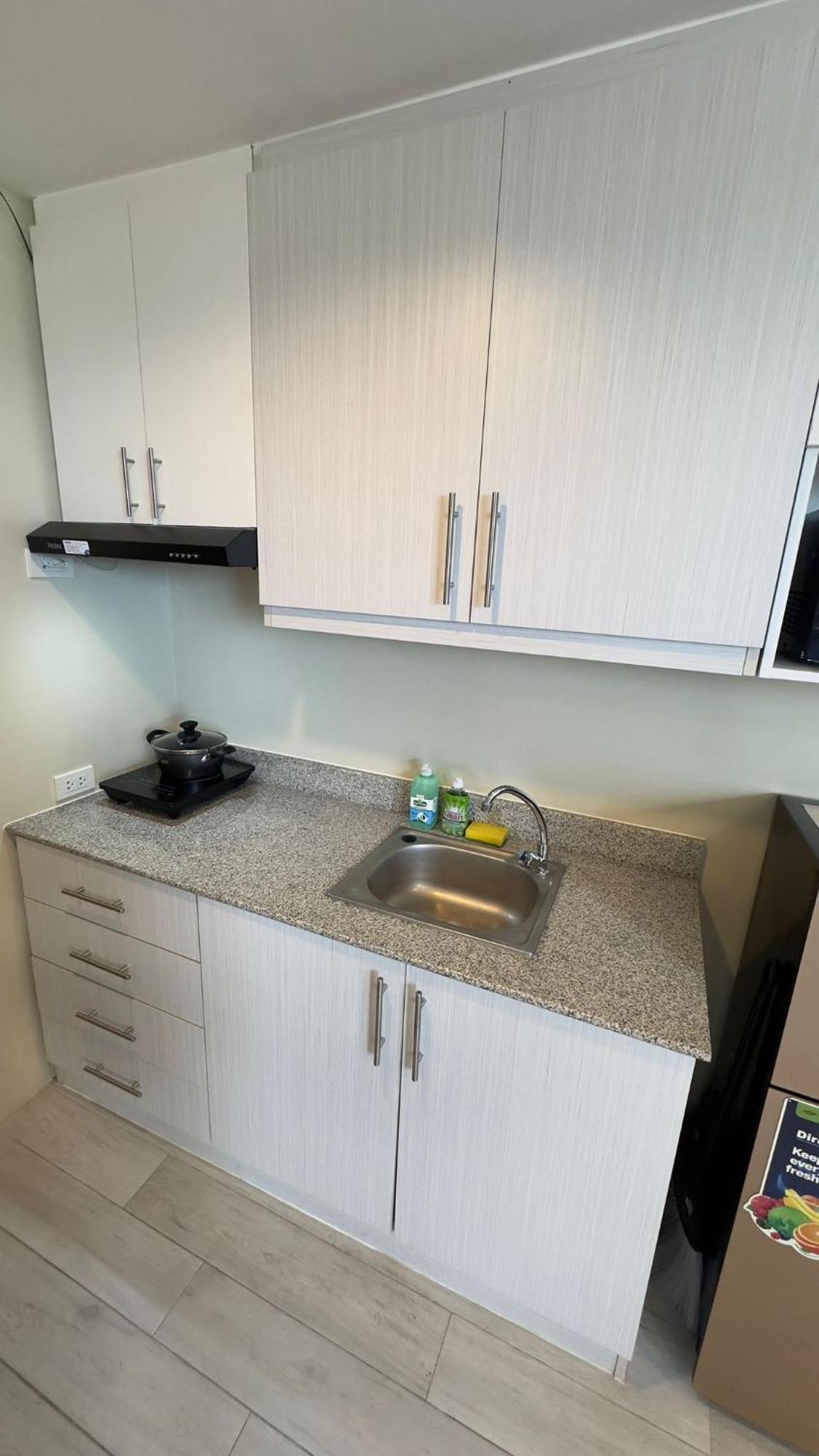 Modern & Comfy Studio - Steps From Ayala Mall, Cebu City Dış mekan fotoğraf