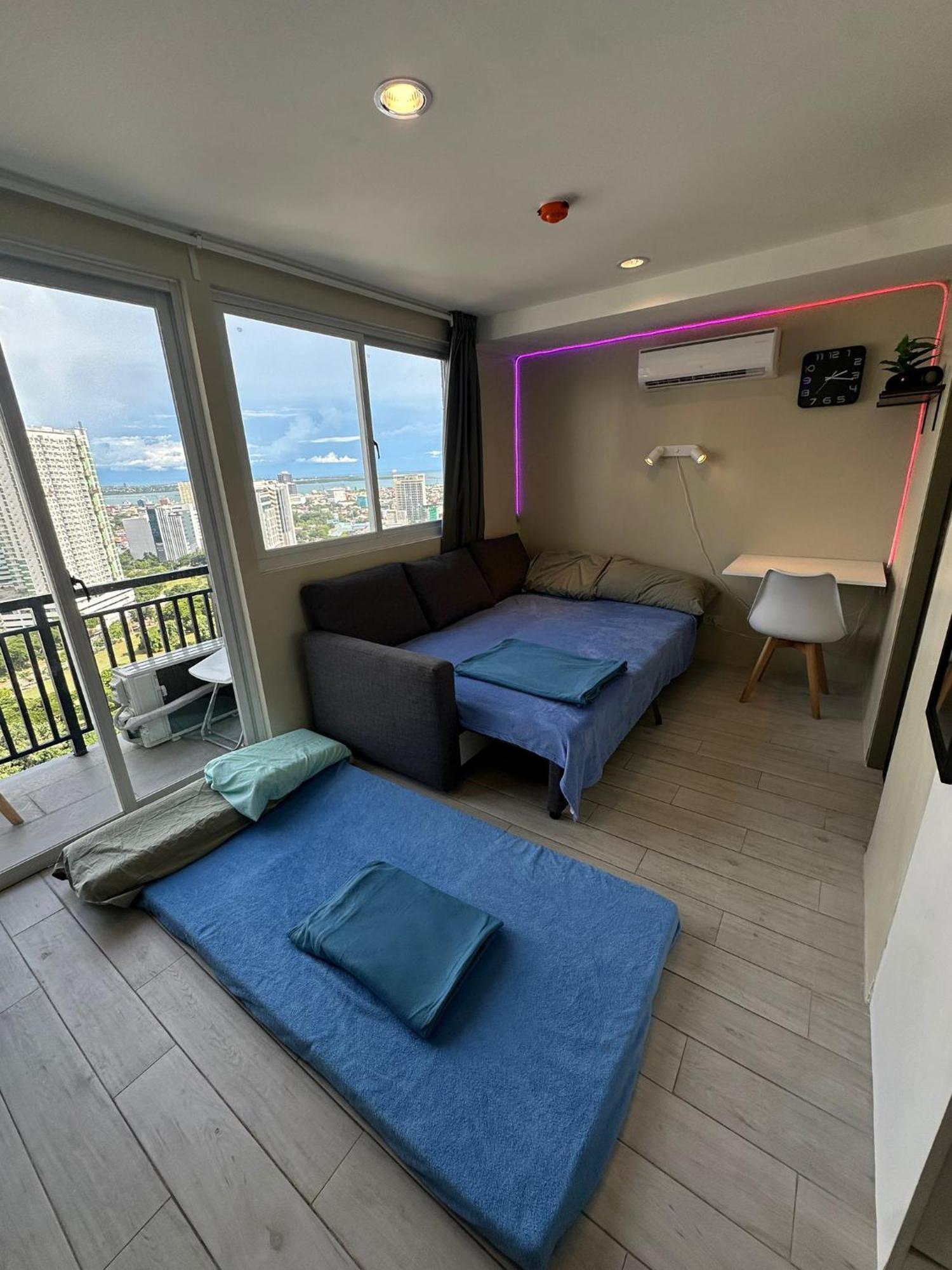 Modern & Comfy Studio - Steps From Ayala Mall, Cebu City Dış mekan fotoğraf